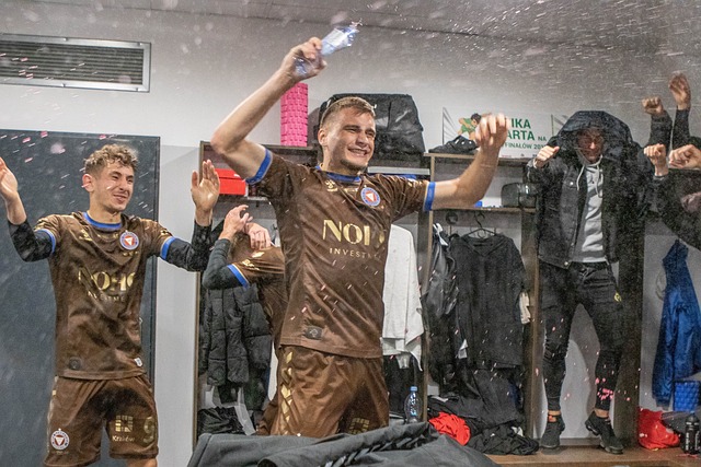 無私團隊對 無私團隊對